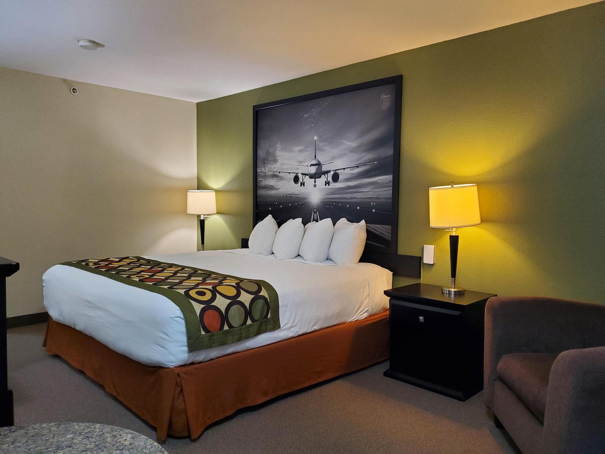 Super 8 By Wyndham Edmonton International Airport 2*