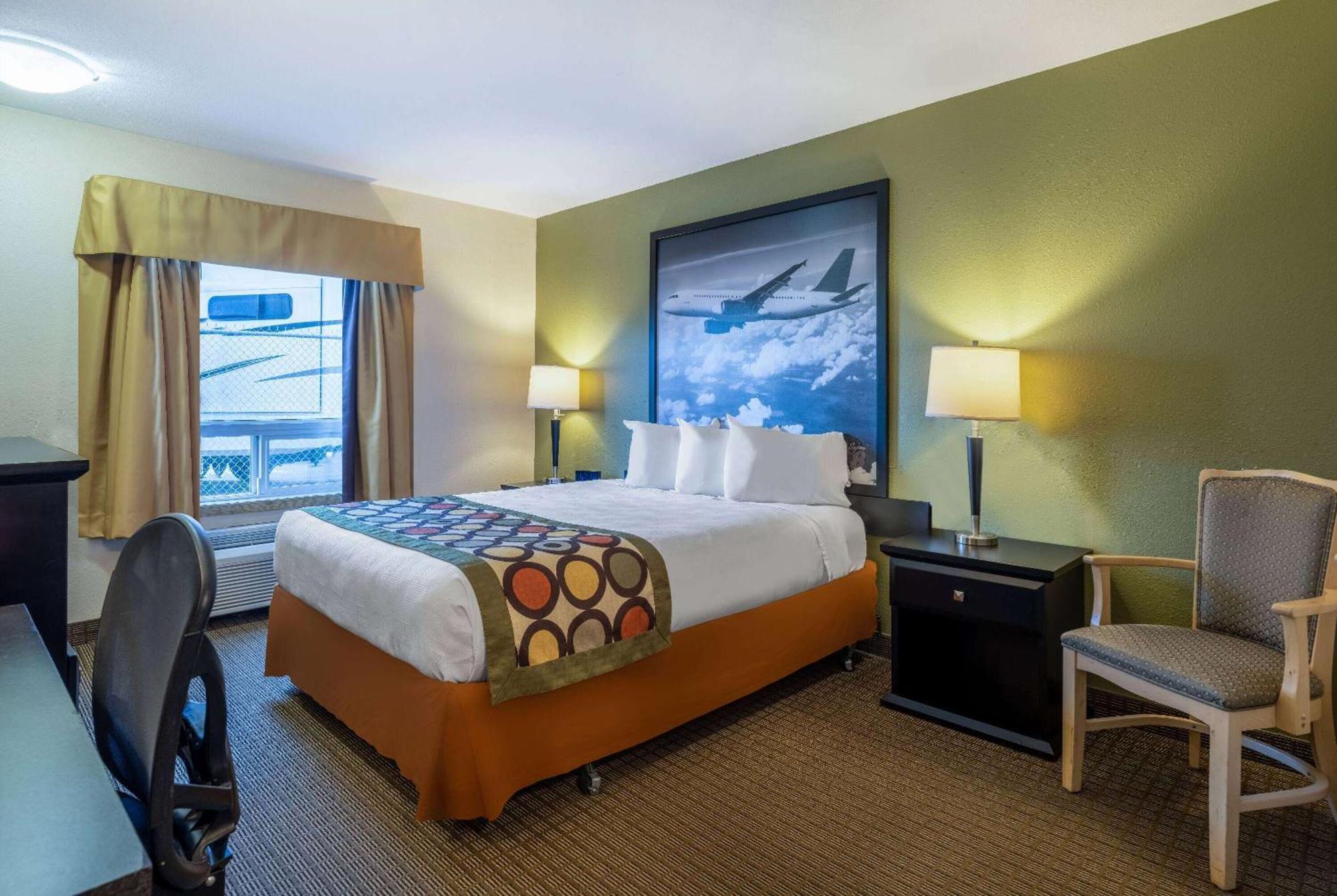 Super 8 By Wyndham Edmonton International Airport Hotel 2*